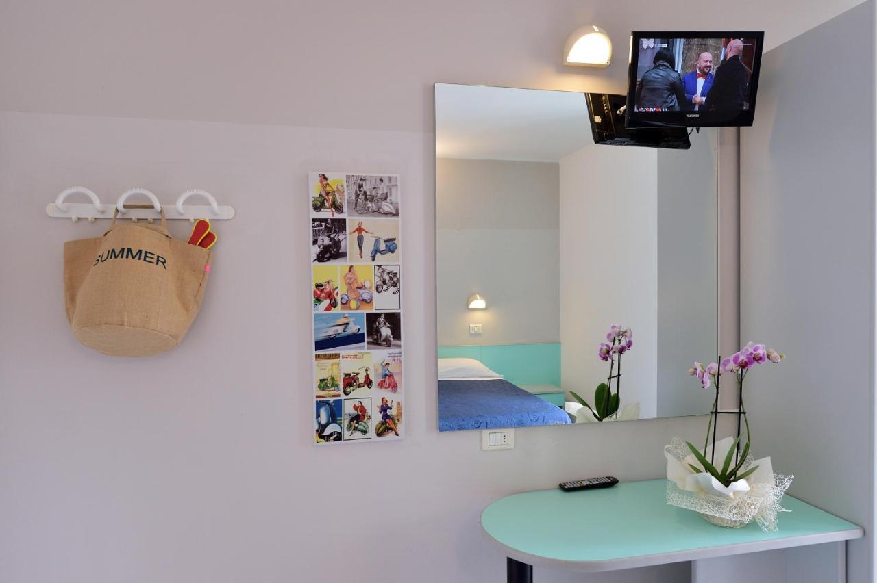Hotel Oltremar B&B Cattolica Luaran gambar