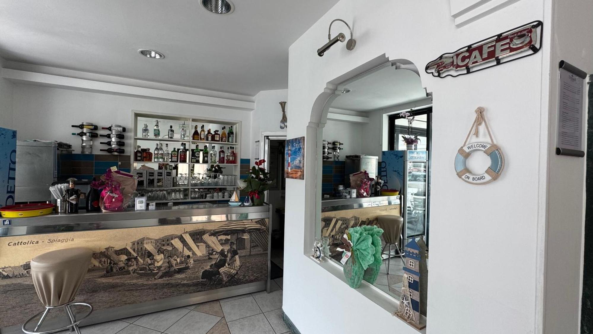Hotel Oltremar B&B Cattolica Luaran gambar