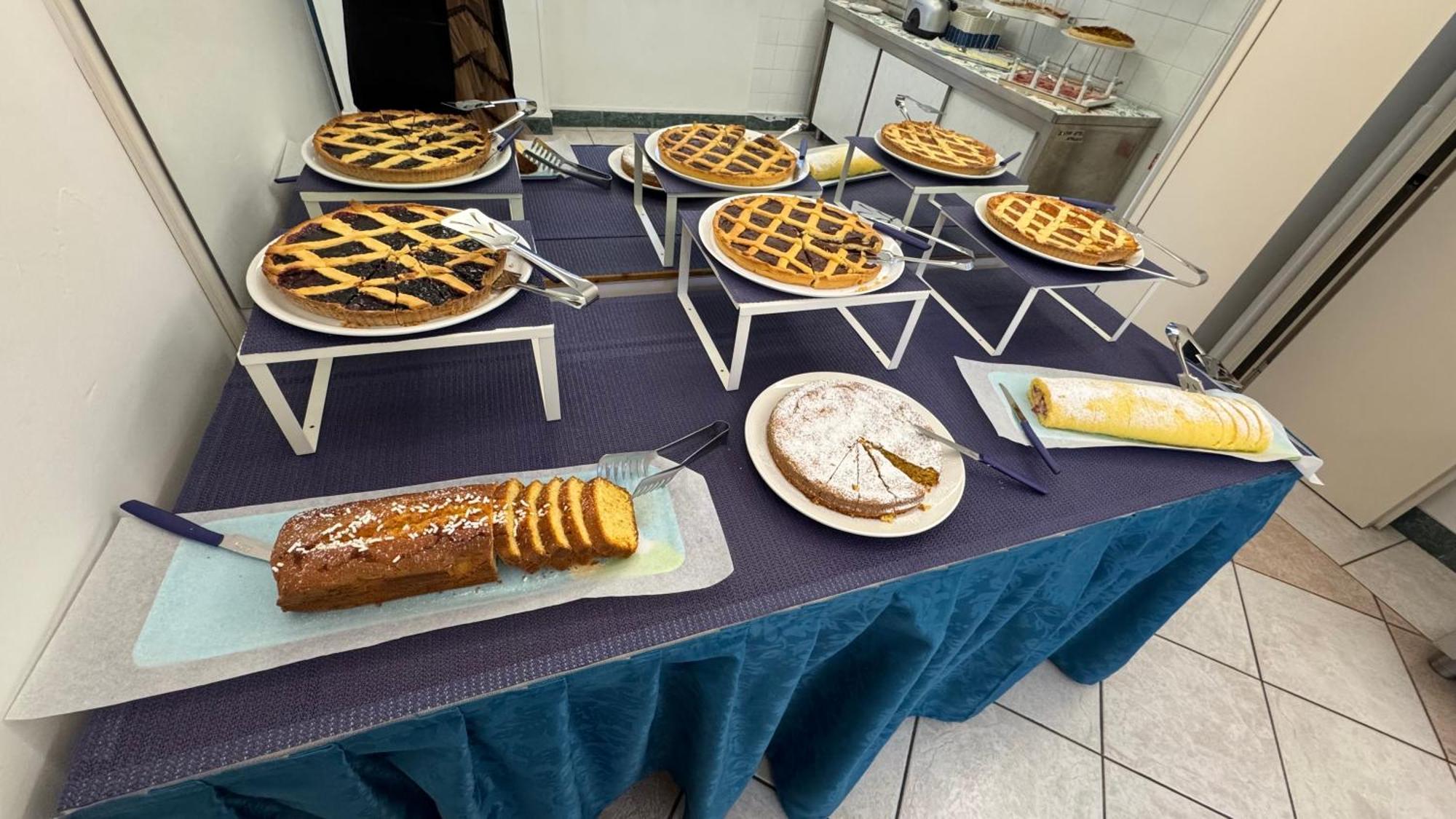 Hotel Oltremar B&B Cattolica Luaran gambar